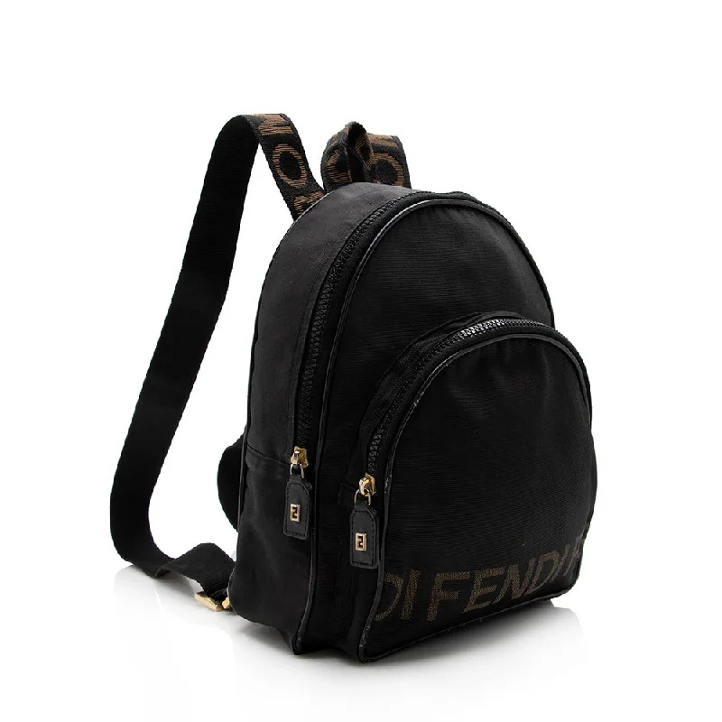 Best-selling designer bags 2025Fendi Vintage Nylon Logo Backpack (SHF-17036)