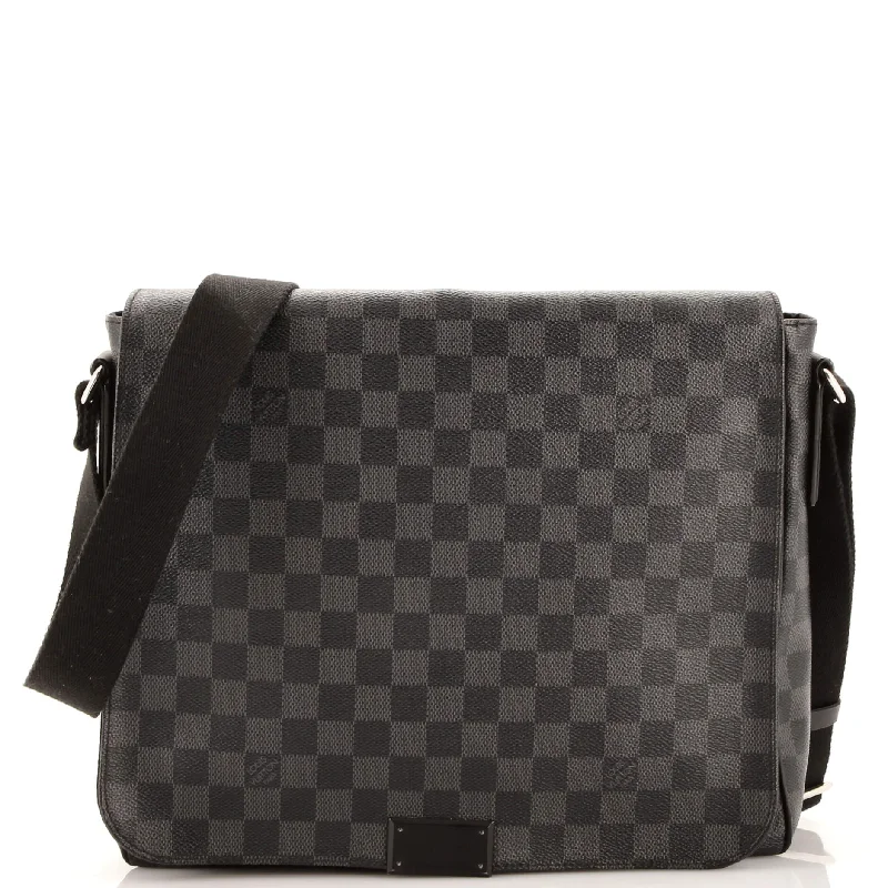 Vintage-inspired handbagsDistrict Messenger Bag Damier Graphite MM