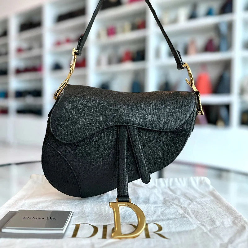 Trendy bucket bags for summerSaddle Medium Grained Calfskin Black GHW